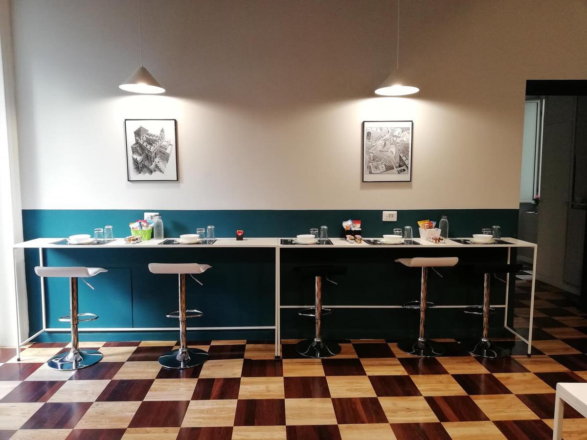 Dama Couette-café Naples
